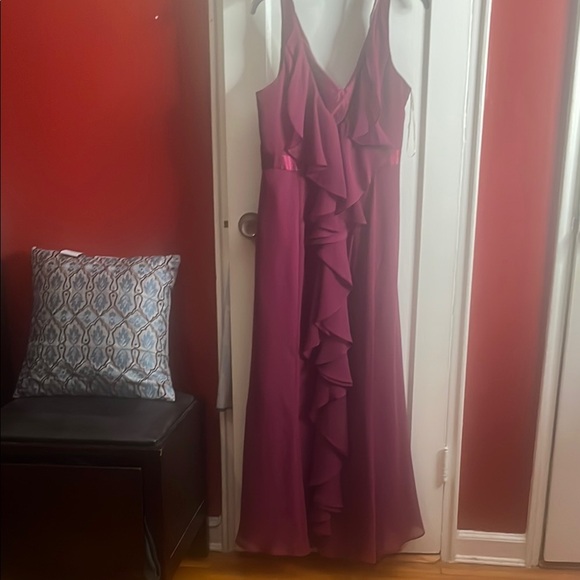Elegant Plum Evening Gown - Picture 3 of 4